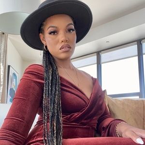 Meet your Posher, Cheree